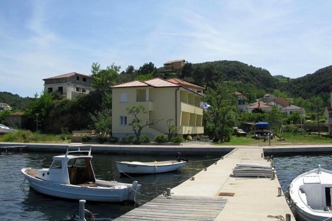 Apartments By The Sea Supetarska Draga - Donja, Rab - 11769 Luaran gambar
