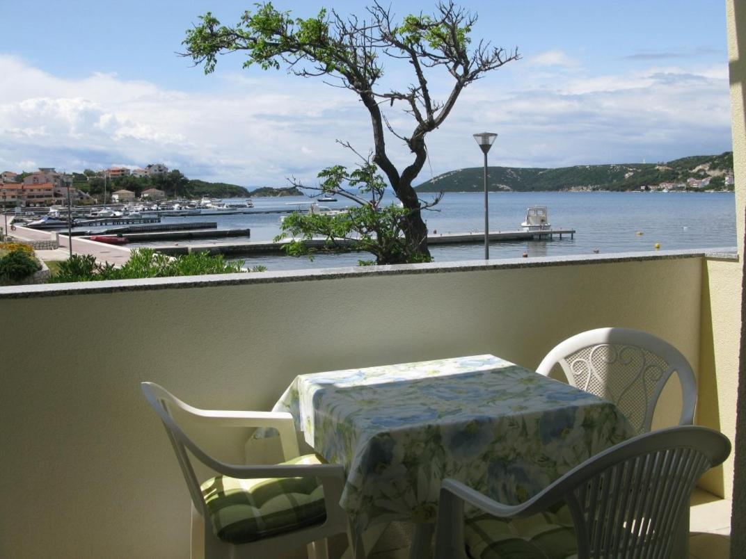 Apartments By The Sea Supetarska Draga - Donja, Rab - 11769 Luaran gambar