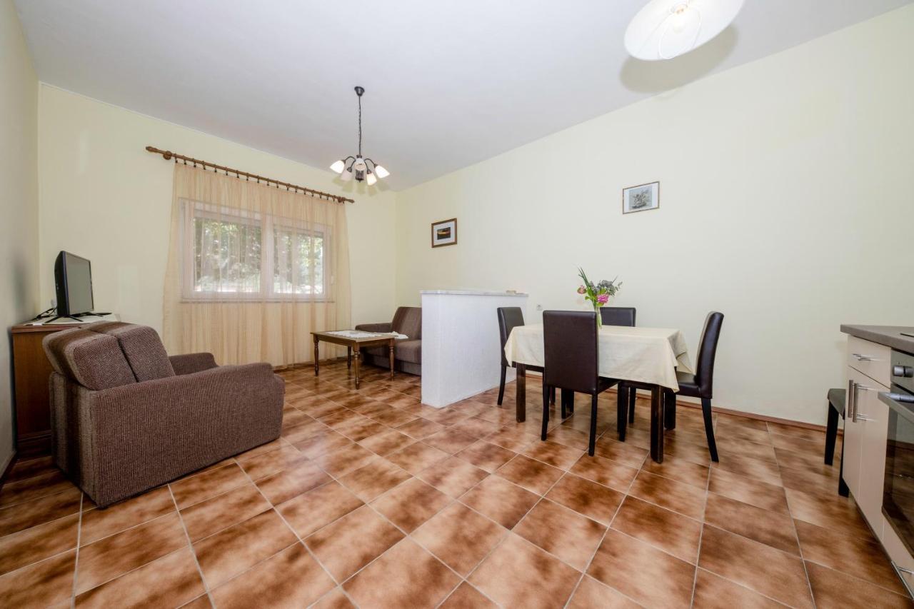 Apartments By The Sea Supetarska Draga - Donja, Rab - 11769 Luaran gambar