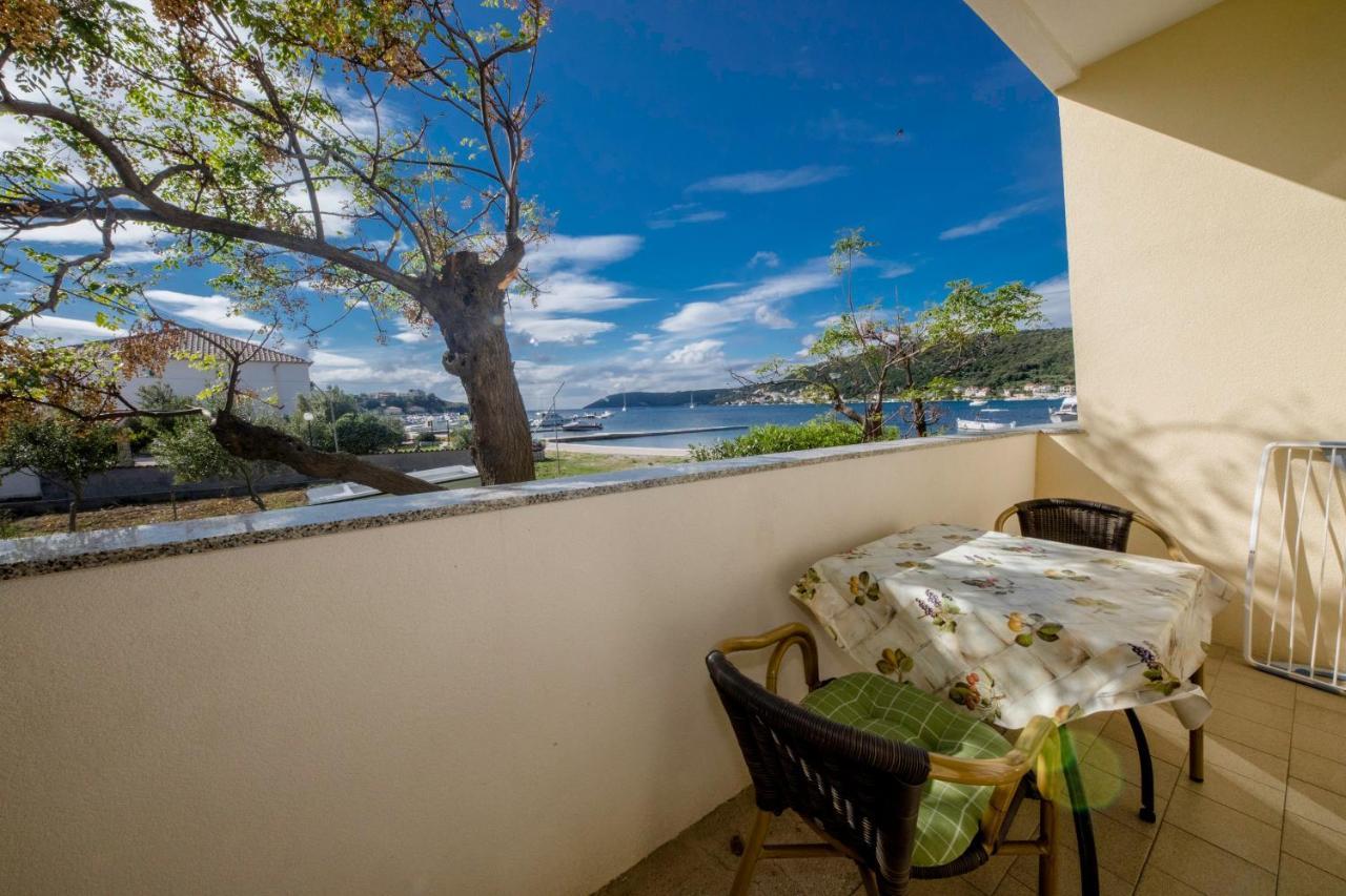 Apartments By The Sea Supetarska Draga - Donja, Rab - 11769 Luaran gambar