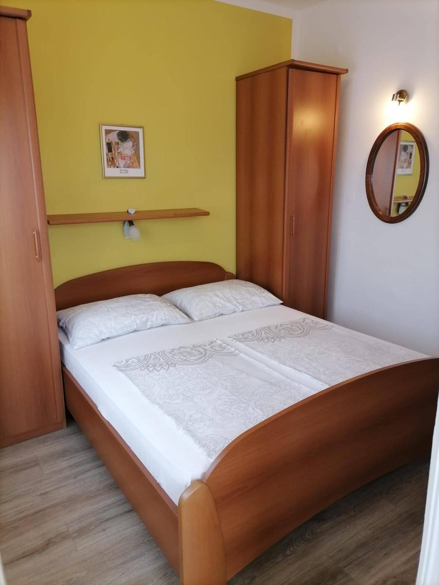 Apartments By The Sea Supetarska Draga - Donja, Rab - 11769 Bilik gambar